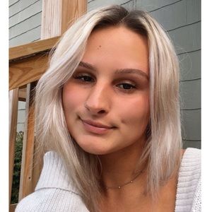 Meet your Posher, Kendra